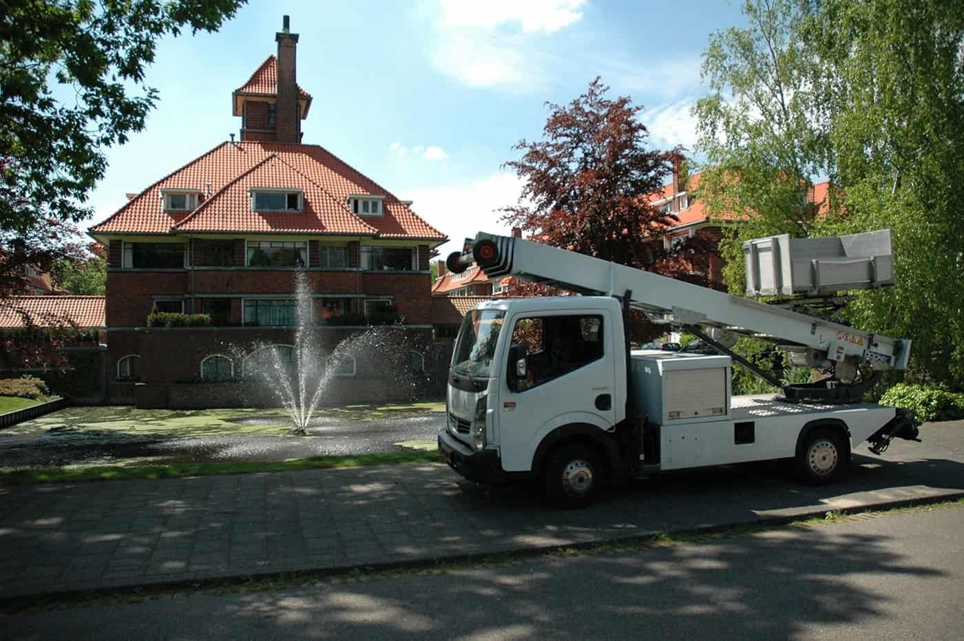 Verhuisliftwagen voor een Nederlandse woning